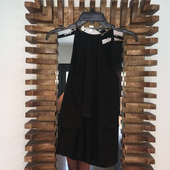 T-Bags LA (L) Black Layered Sleeveless Blouse With Metal Detail - Picture 3 of 9